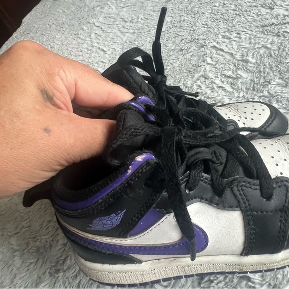 Jordan 1 Mid (TD) Toddlers Shoes Black- size  9C - Picture 9 of 10